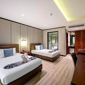 Grand Deluxe Twin Room